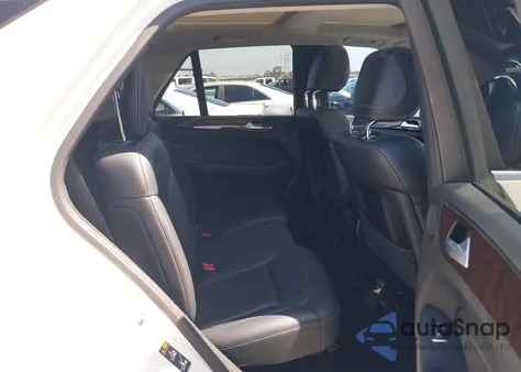 2013 Mercedes-Benz Ml 350 z USA, uszkodzony, nr VIN 4JGDA5JB6DA216944